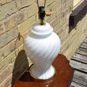 Vintage  Ginger Jar Shaped Lamp